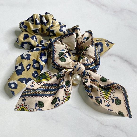 Accessories - Set of 2 Trendy Fashion Scrunchies